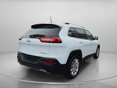 Used 2016 Jeep Cherokee Limited image 27