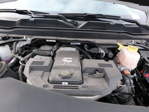 New 2023 RAM 5500 Tradesman image 28