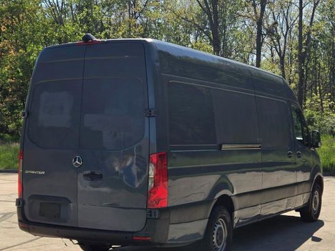 Used 2019 Mercedes-Benz Sprinter 170 image 5