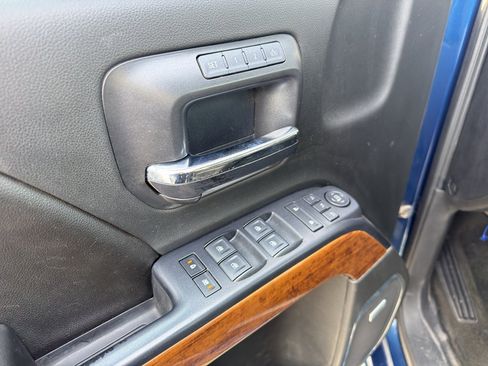 Used 2017 Chevrolet Silverado 1500 High Country image 9