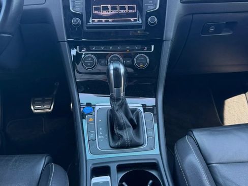 Used 2015 Volkswagen Golf R 4-Door AWD/4WD image 28