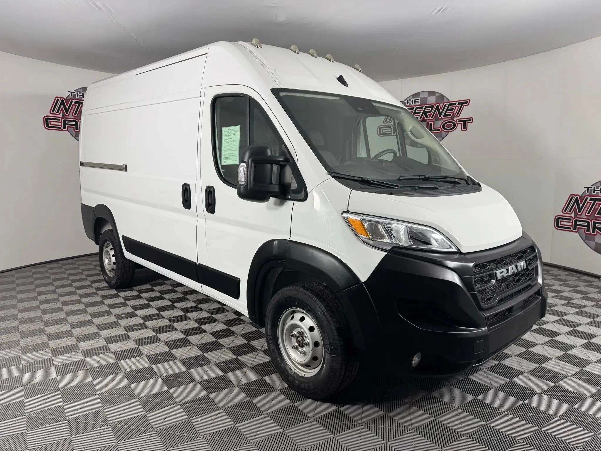Used 2024 RAM ProMaster 1500 w/ Convenience Group FWD image 9
