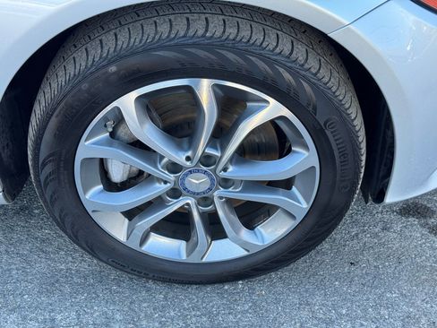 Used 2015 Mercedes-Benz C 300 4MATIC Sedan image 11