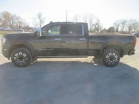 New 2026 GMC Sierra 2500 Denali Ultimate image 10