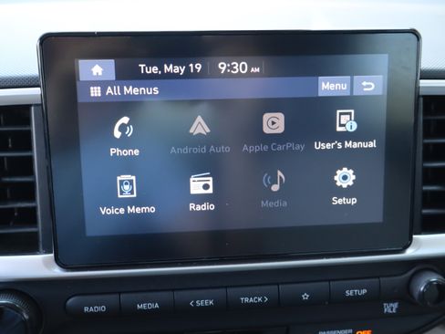 Used 2021 Hyundai Venue SEL FWD image 25