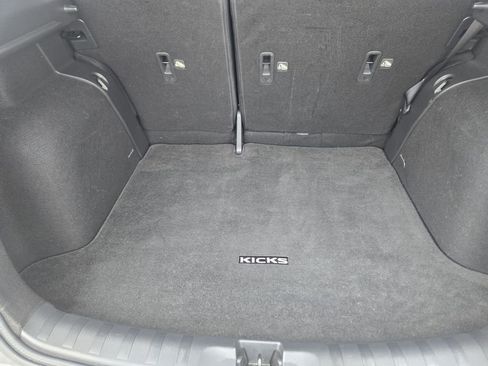 Used 2022 Nissan Kicks SR w/ Interior Electronics Package image 31