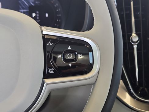 New 2026 Volvo XC90 B5 Ultra image 31