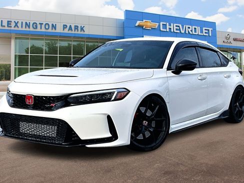 Used 2024 Honda Civic Type R image 2