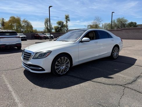 Used 2019 Mercedes-Benz S 560 Sedan w/ Premium Package image 7