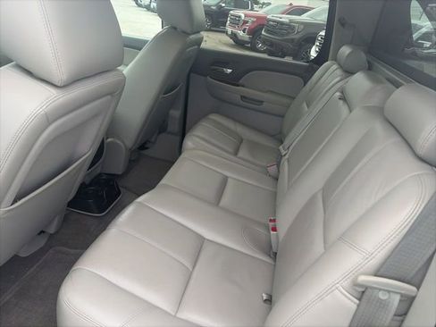 Used 2012 Chevrolet Avalanche LT w/ All-Star Edition AWD/4WD image 11