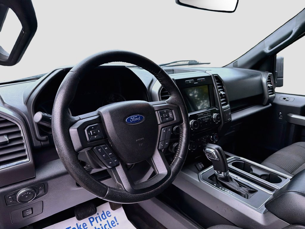 Used 2016 Ford F150 XLT w/ Equipment Group 302A Luxury AWD/4WD image 9