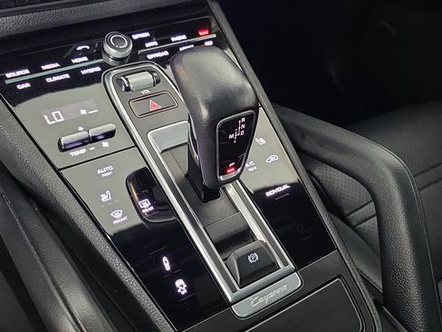 Used 2019 Porsche Cayenne E-Hybrid AWD/4WD image 35