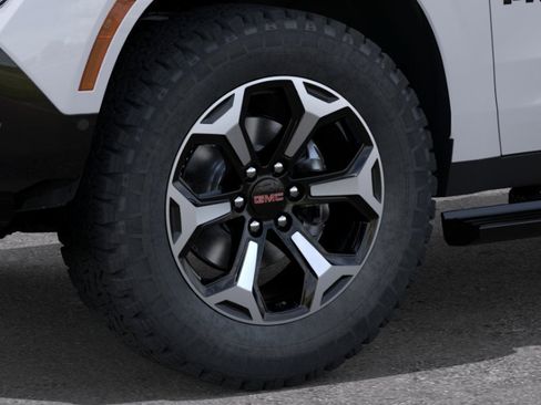 New 2026 GMC Yukon AT4 w/ AT4 Premium Package AWD/4WD image 9