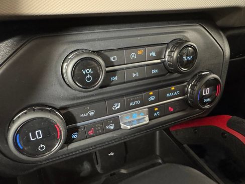 Used 2023 Ford Bronco Wildtrak AWD/4WD image 23