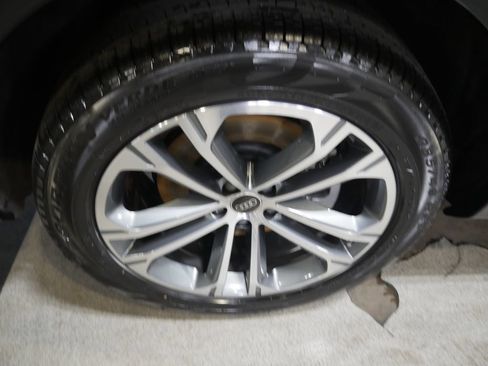 New 2026 Audi Q7 2.0T Premium image 14