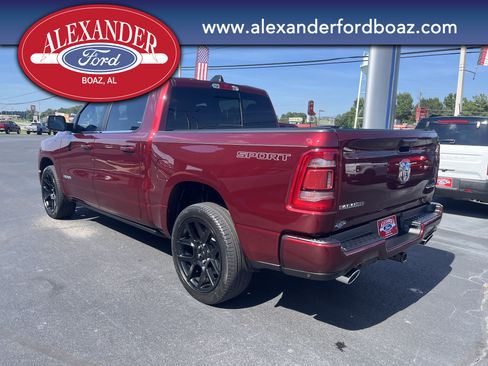 Used 2023 RAM 1500 Laramie AWD/4WD image 2