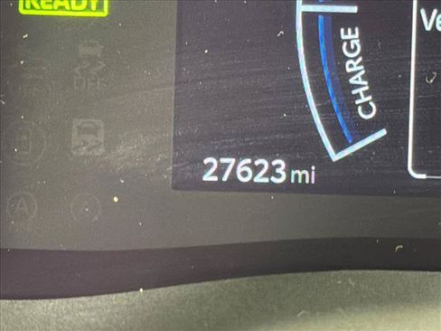 Used 2025 Toyota Camry SE w/ Convenience Package FWD image 27