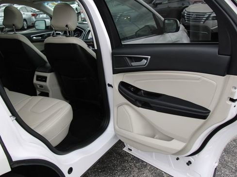 Used 2019 Ford Edge Titanium w/ Equipment Group 301A image 30