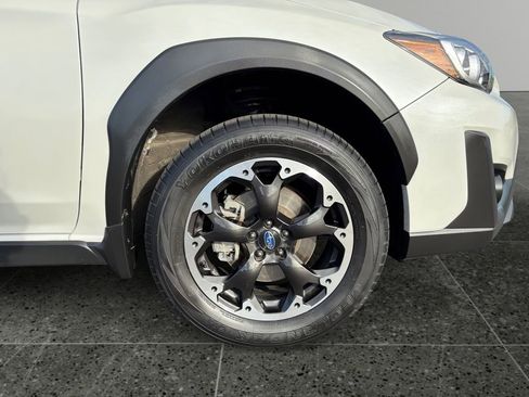 Used 2021 Subaru Crosstrek 2.0i Premium w/ Moonroof Package AWD/4WD image 9