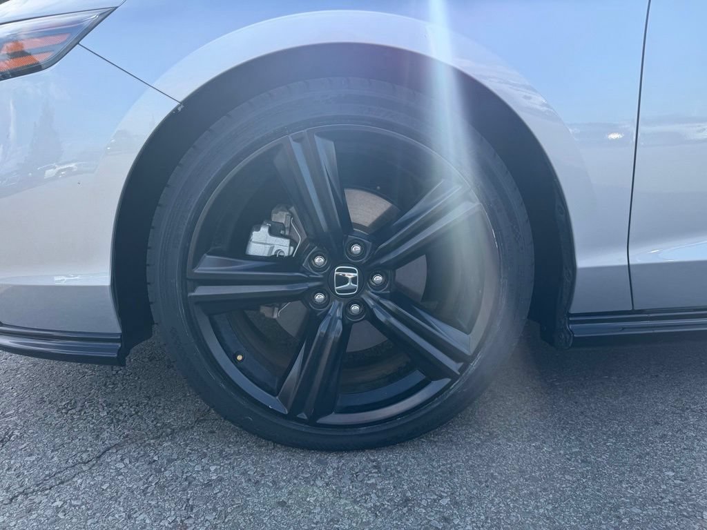 Used 2024 Honda Accord Sport image 3