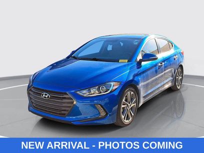 Used 2017 Hyundai Elantra Limited w/ Limited Tech Package 08