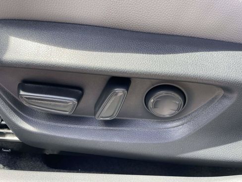 Used 2026 Toyota Camry SE w/ Multimedia Upgrade Package FWD image 14