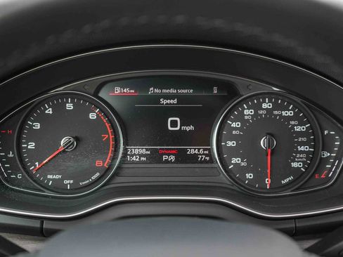 Used 2023 Audi Q5 2.0T Premium w/ Convenience Package image 33