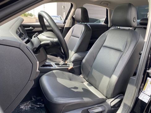 Used 2019 Volkswagen Jetta SE w/ Cold Weather Package image 19