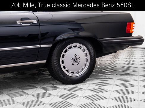 Used 1987 Mercedes-Benz 560 SL image 31