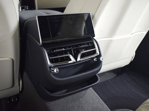 New 2025 Bentley Flying Spur Plug-In Hybrid image 21