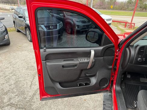 Used 2013 GMC Sierra 1500 SLE w/ Power Tech Package image 10