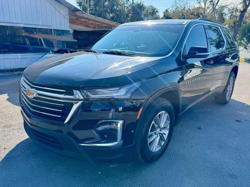 Used 2023 Chevrolet Traverse LT image 10