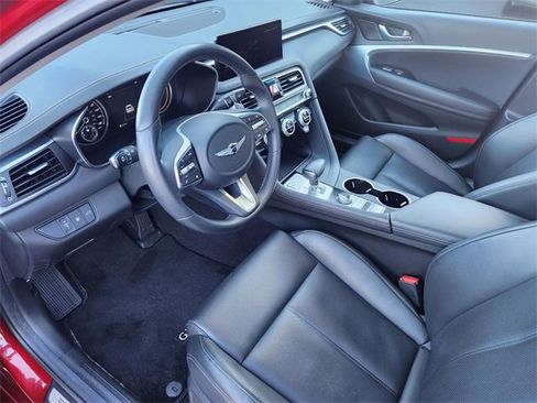 Used 2023 Genesis G70 2.0T image 5