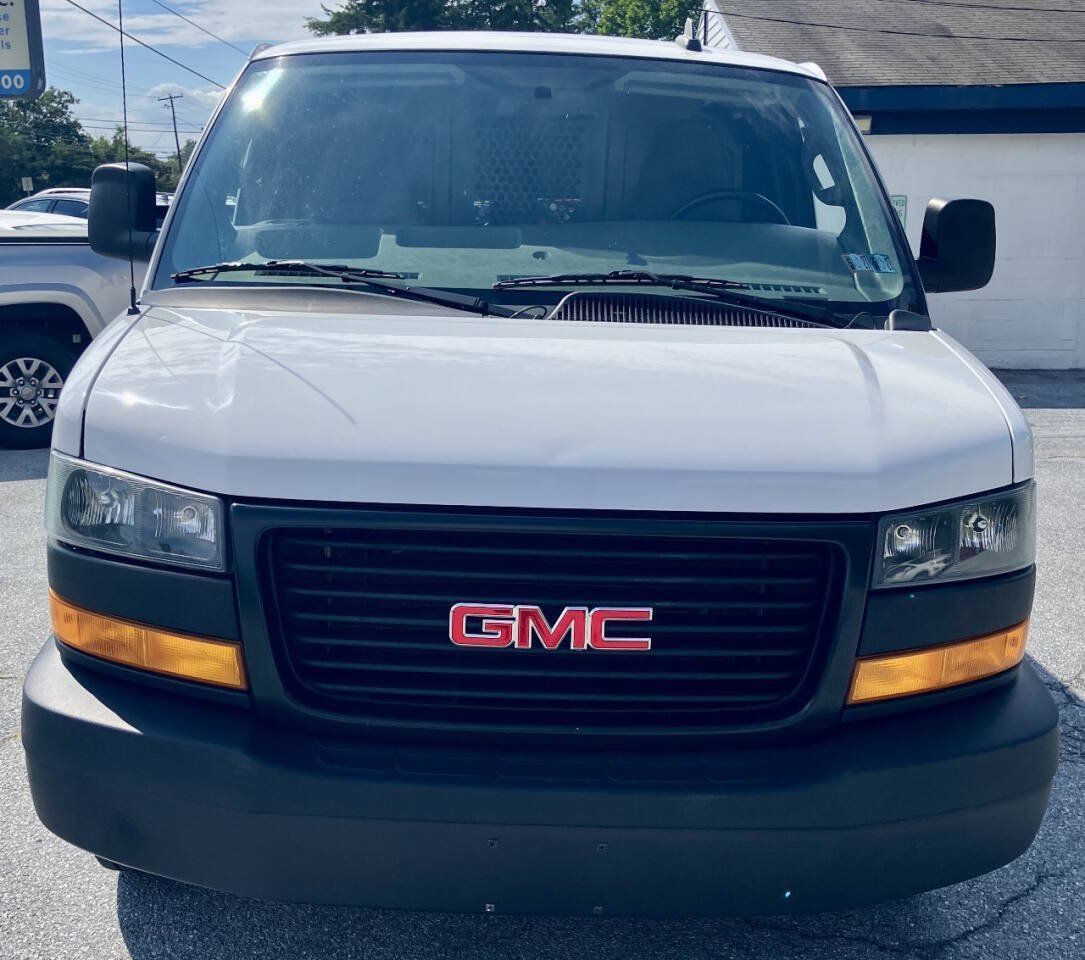 Used 2023 GMC Savana 2500 w/ Driver Convenience Package RWD image 3