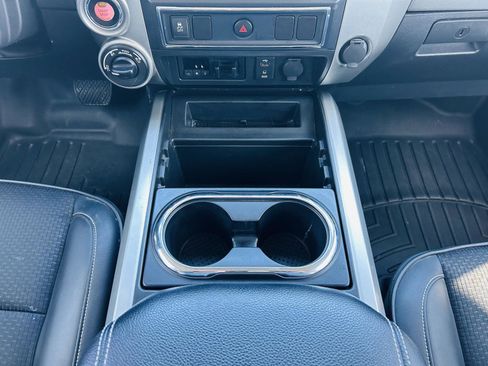 Used 2016 Nissan Titan PRO-4X image 17