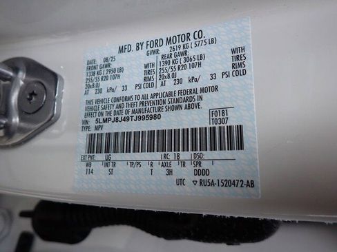 New 2026 Lincoln Nautilus Premier image 30