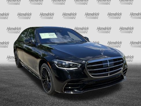 New 2026 Mercedes-Benz S 580 4MATIC Sedan image 2