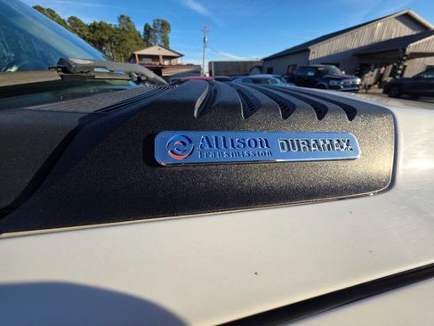 Used 2008 Chevrolet Silverado 2500 LT w/ 2LT Convenience Package image 13