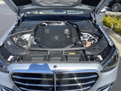 Certified 2023 Mercedes-Benz S 580 4MATIC Sedan image 36