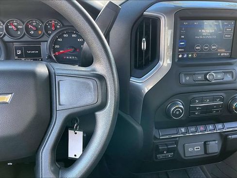 Used 2022 Chevrolet Silverado 2500 Custom w/ Custom Value Package AWD/4WD image 19