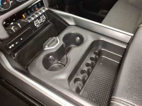 Used 2019 RAM 1500 Big Horn image 22