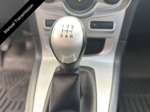 Used 2016 Ford Fiesta SE FWD image 37