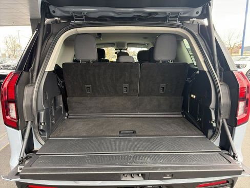 Certified 2025 Ford Expedition Active AWD/4WD image 18
