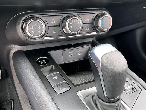 Used 2026 Nissan Kicks S FWD image 31