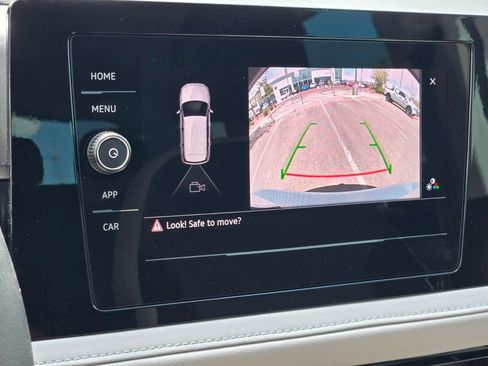 Certified 2025 Volkswagen Taos S FWD image 21