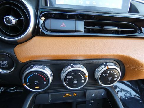 Used 2018 FIAT 124 Spider Lusso w/ Convenience Group image 41