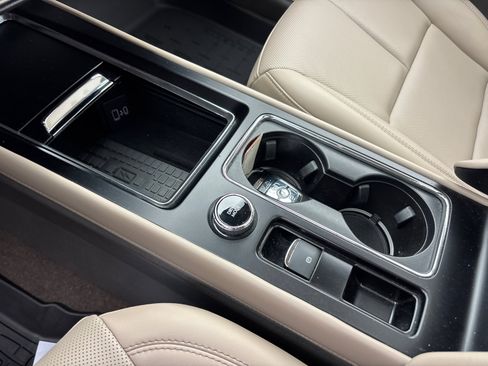 Certified 2023 Lincoln Corsair AWD w/ Equipment Group 101A image 24