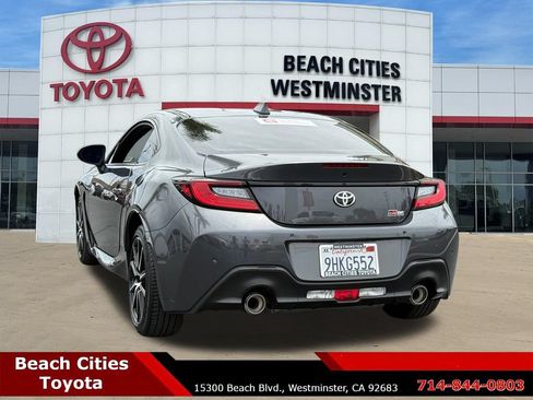 Certified 2023 Toyota GR86 w/ ALL Weather Mat Package (TMS) RWD image 8
