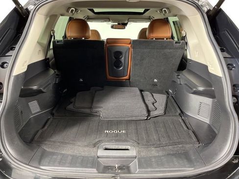 Used 2019 Nissan Rogue SL w/ Premium Package FWD image 48