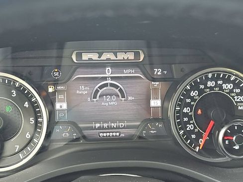 Used 2022 RAM 1500 Laramie AWD/4WD image 12